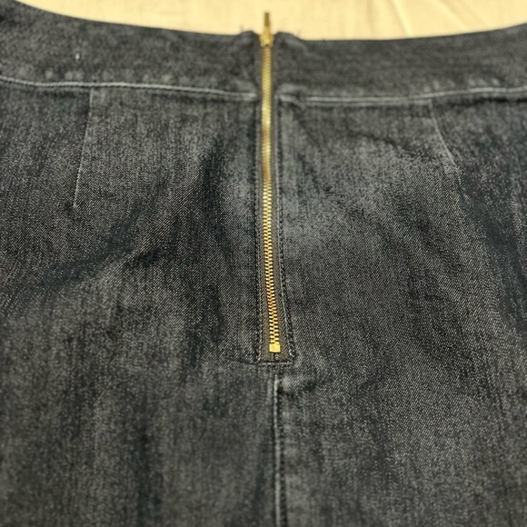 Loft Denim Skirt, size 6 US - Picture 4 of 4